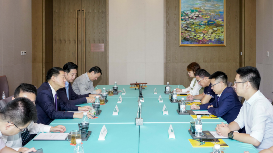 省尊龙时凯集团党委书记、董事长任丁与腾讯“王者荣耀”CTO邓君、腾讯大成网总裁郑亮座谈交流